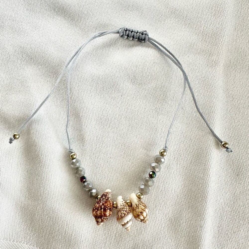 Grey sparkly bead and sea shell friendship bracelet